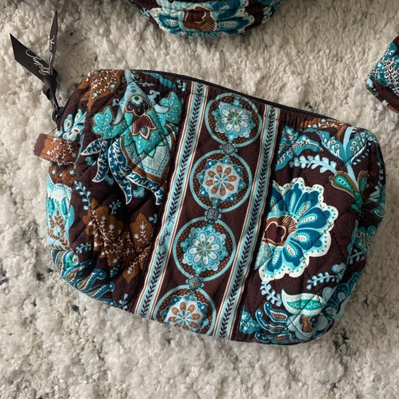 VERA BRADLEY SET - Picture 2 of 7